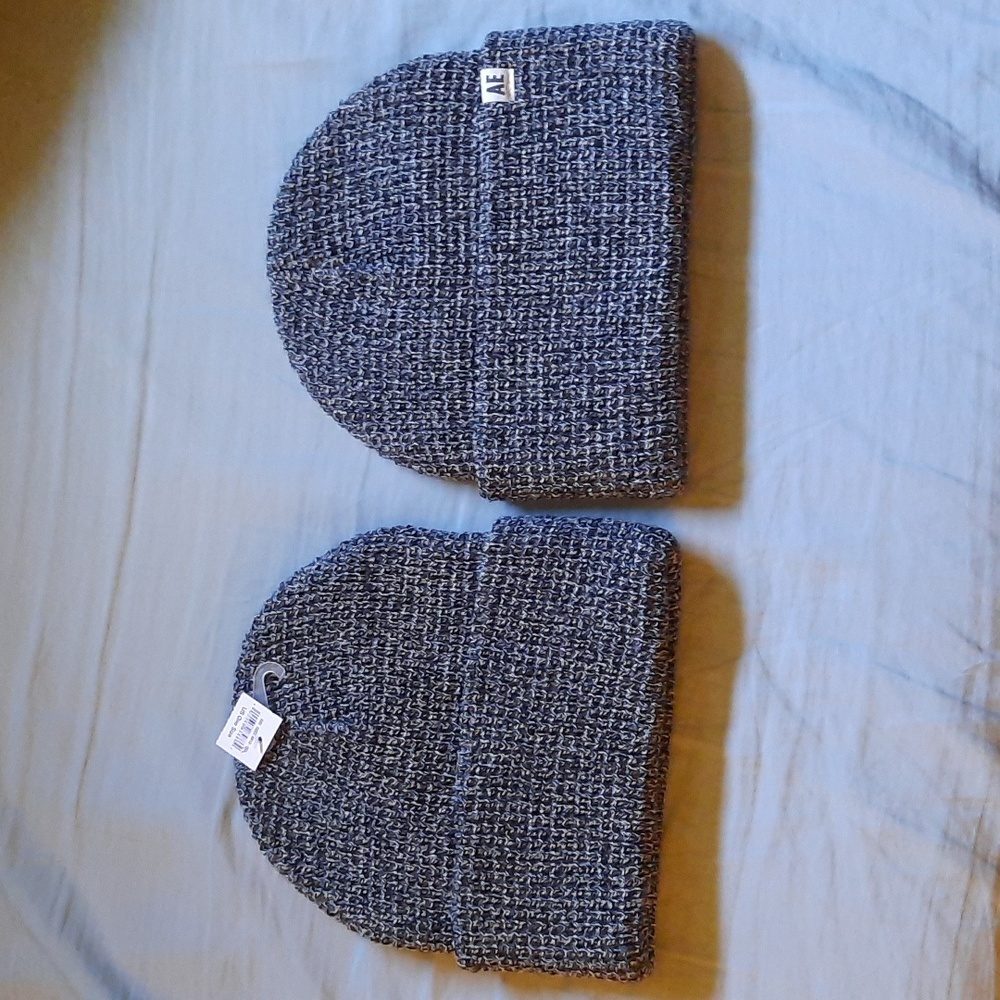 American Eagle Outfitters NWT Black White Heathered Knit Cuffed Beanie  One Size